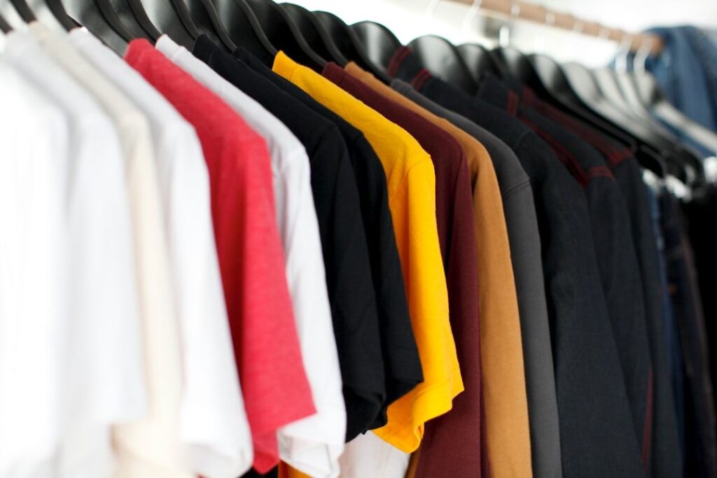 store clothes storage unit